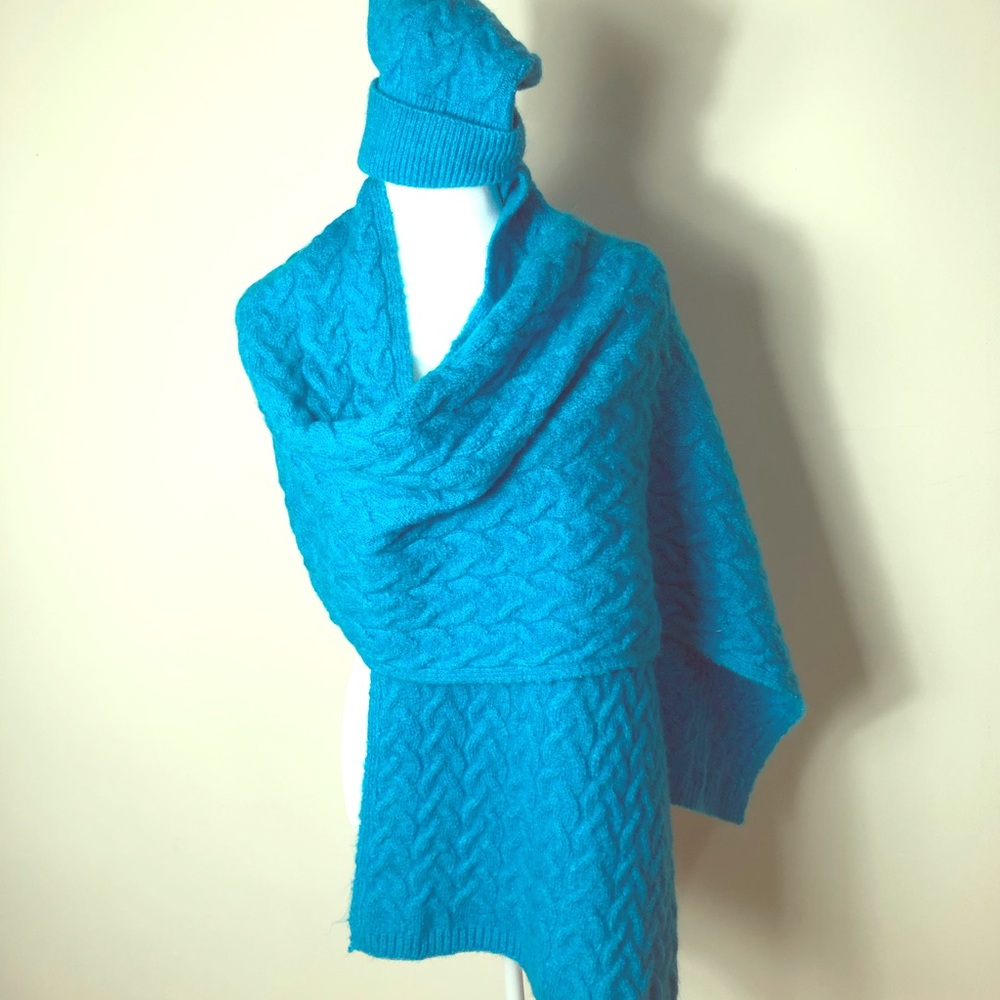 Zara women winter caps and scarf